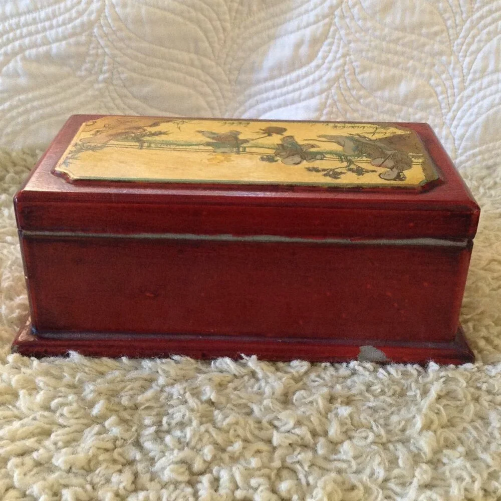 VTG Chinese Lacquer 2 drawer jewelry box; Circa: 1920/40, Brass Handles/patina